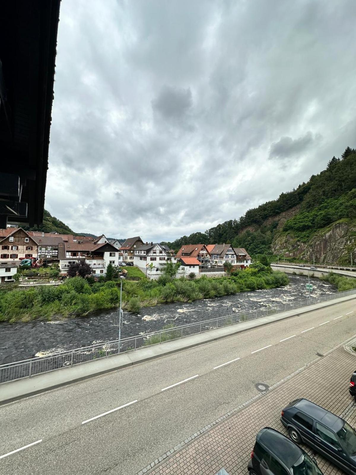 Hotel Gruener Baum - Hotel Im Murgtal, Schwarzwald Weisenbach Bagian luar foto
