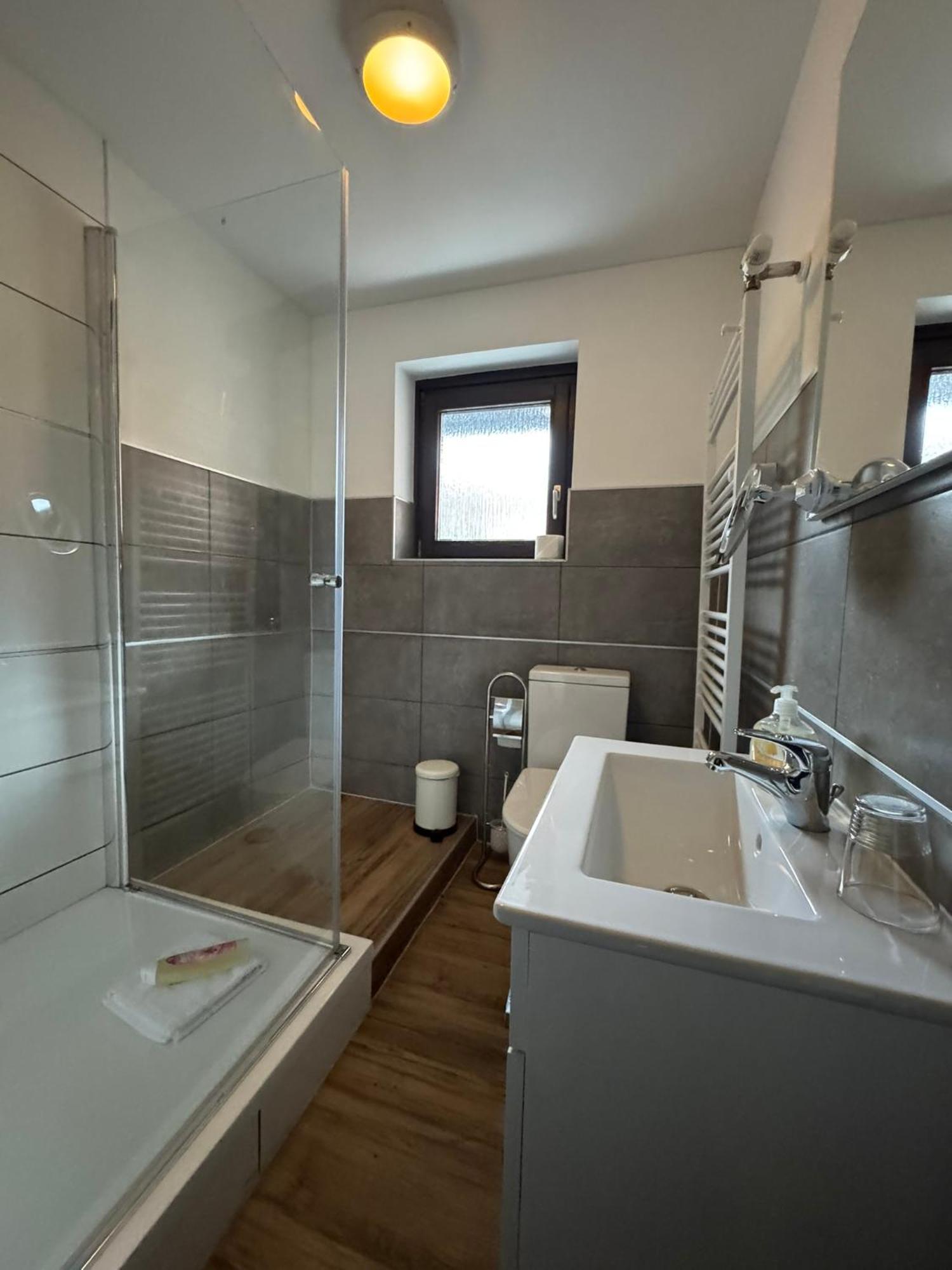 Hotel Gruener Baum - Hotel Im Murgtal, Schwarzwald Weisenbach Bagian luar foto
